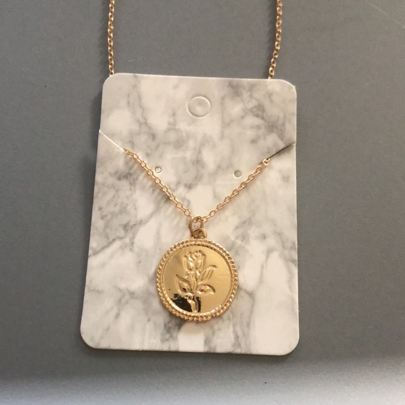 💕 3 for $30: Gold Flower Charm Chain Necklace - Picture 3 of 3